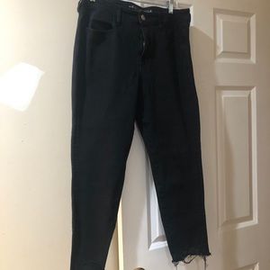 AE Size 14 Regular Black Denim Raw Frayed Bottom